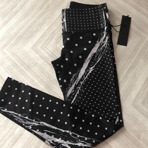 Noli Black & White Polka Dot Design Leggings - Size L